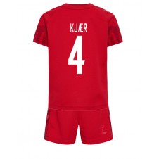 Danmark Simon Kjaer #4 Hemmaställ Barn VM 2022 Korta ärmar (+ Korta byxor)